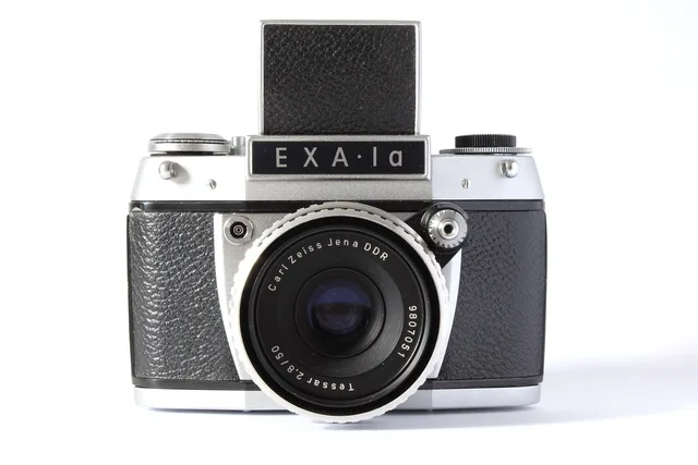 camera, analog, old, nostalgia, taking photos, old camera, photography, retro, photo camera, vintage, lens, photo, movie, close up, analog camera, hipster, retro look, exa1b, ihagee, gdr, studio, product. Product photography business models, in-house studio or outside agency